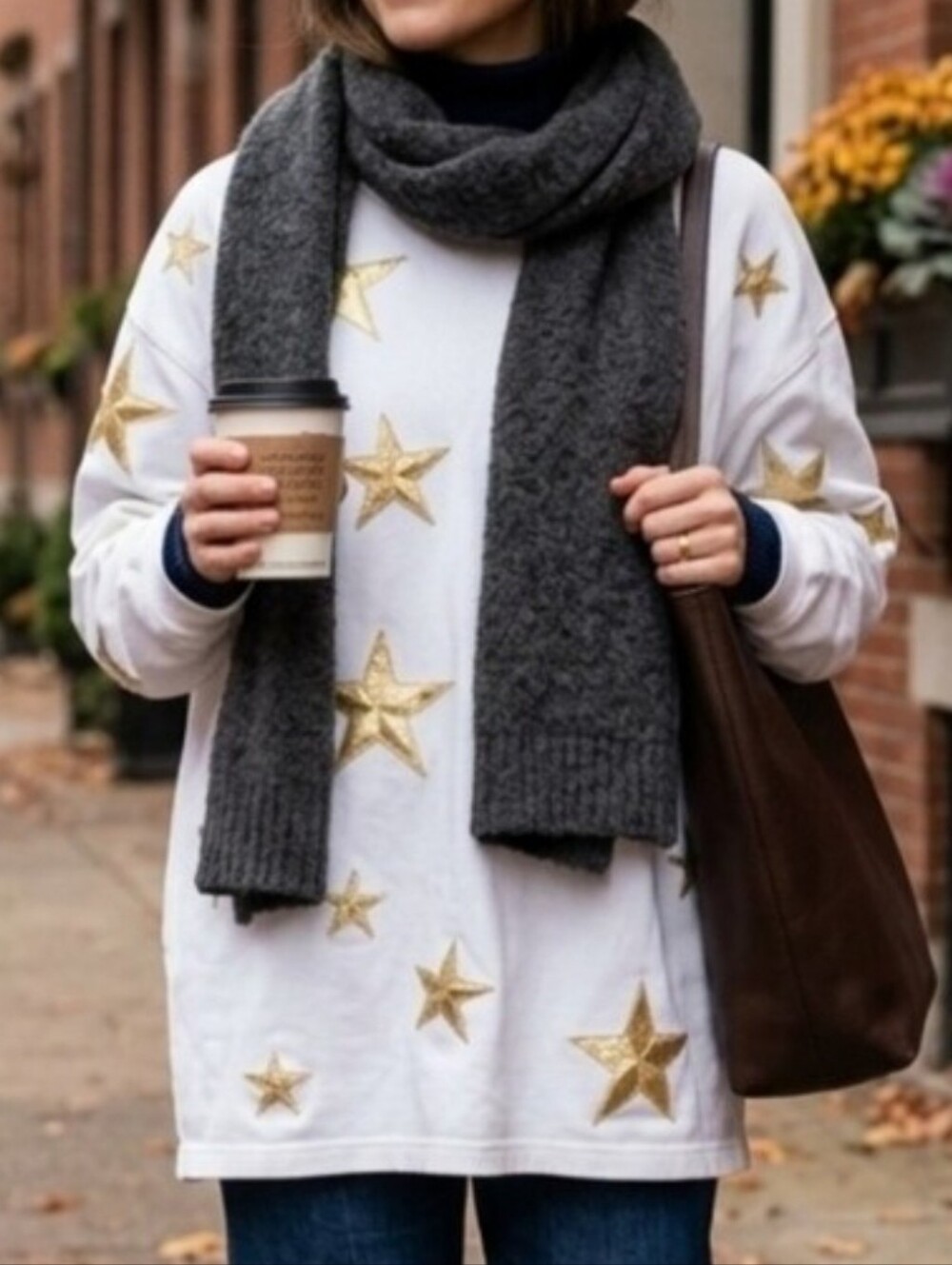 Vintage August Max Woman White Gold Star Applique Oversized Sweatshirt Size X